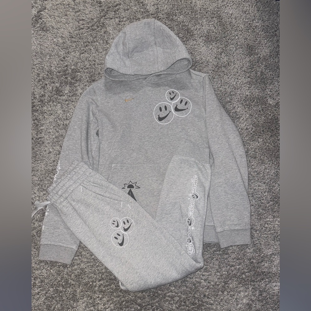 Nike Gray Smiley Face Hoodie and Joggers Set